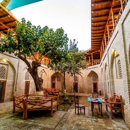 Okhun Madrasah15Th-16Th Century Hotel Бухара Екстериор снимка